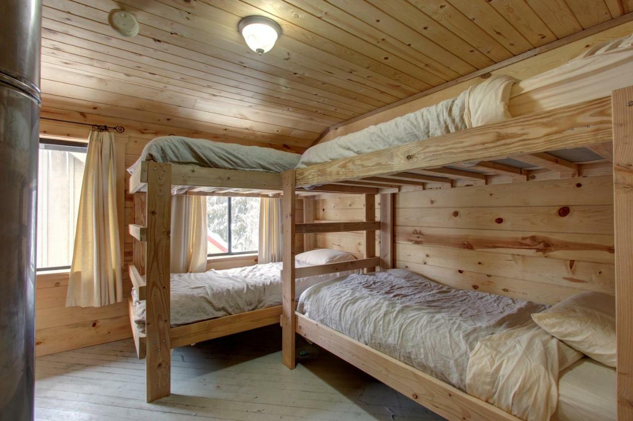 Flying Stag: Main Lodge Government Camp Esterno foto